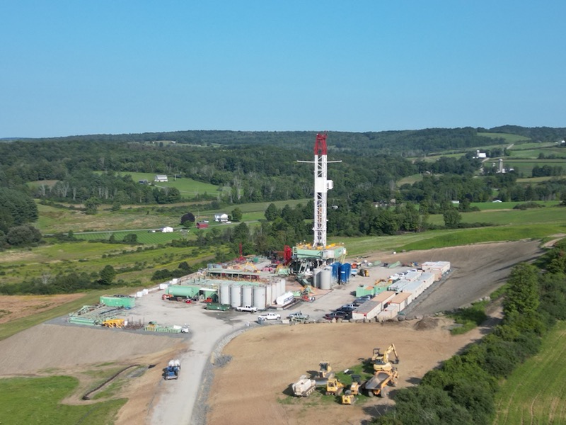 Black Sam Drilling Rig